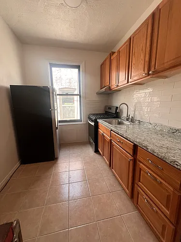 2143 Chatterton Ave #2 Photo 1