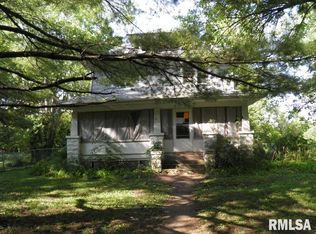 808 E 3rd Ave, Coal Valley, IL 61240