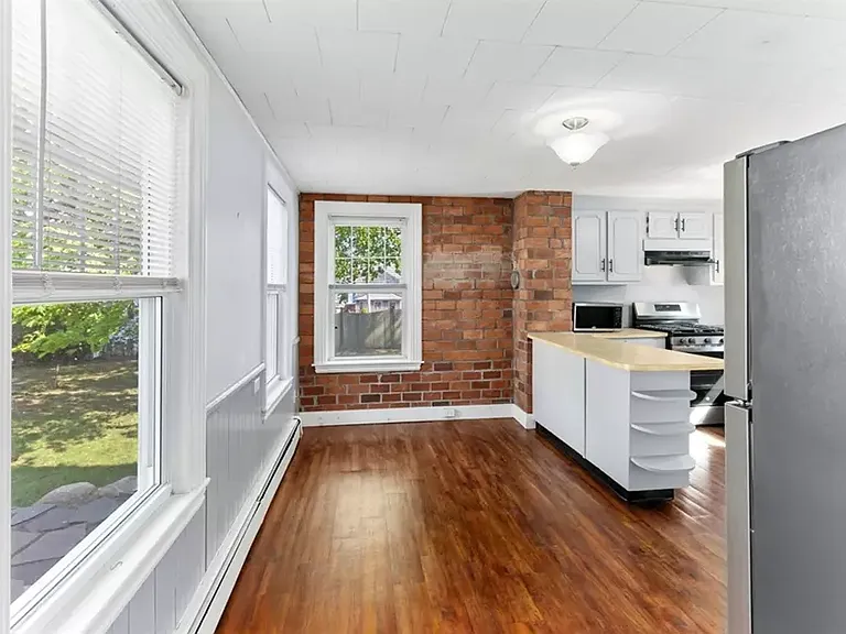 17 Lothrop St #1 — Photo 12