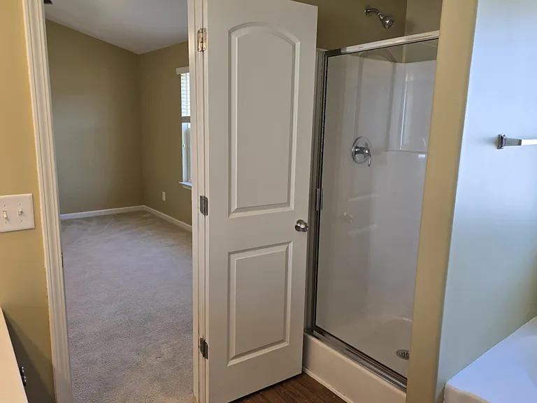 2901 Filbert St — Photo 8