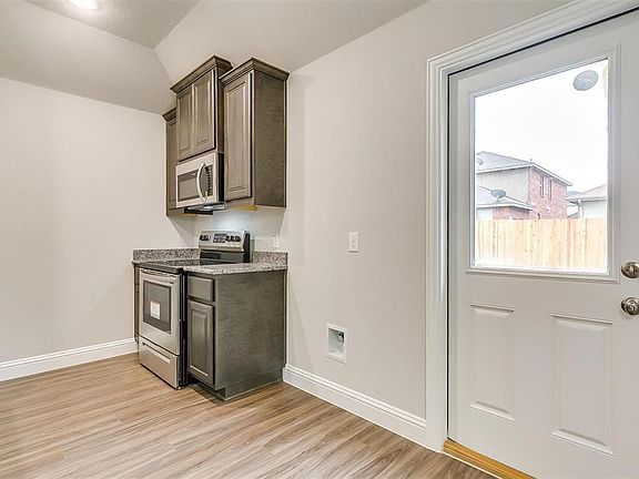 5th image of 1410 Warringwood Dr