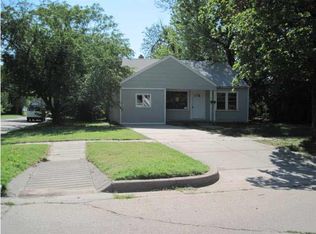 1900 S Vine St, Wichita, KS 67213