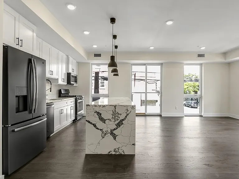 1868 Frankford Ave #201 — Photo 7