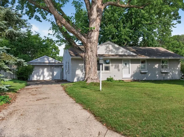 6150 Rainbow Dr NE, Fridley, MN 55432