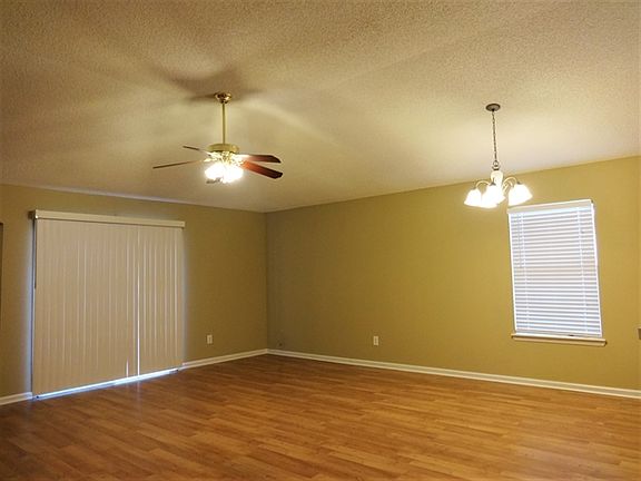 3rd image of 9009 Fallsmill Dr