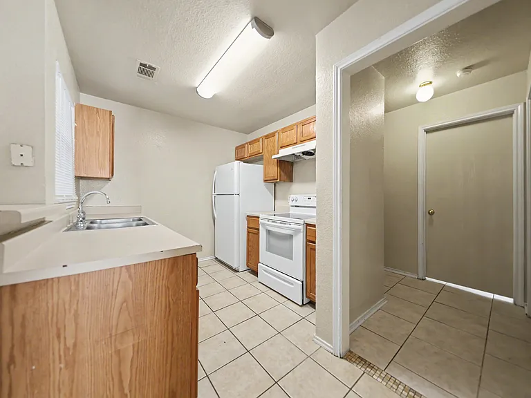 5811 Redstone Dr, Killeen — Photo 16