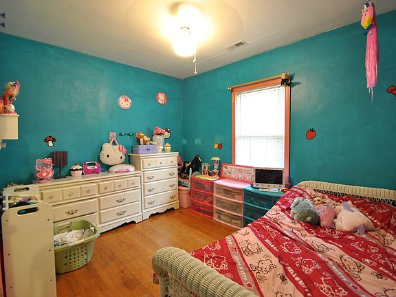 4th image of 303 Hanbury Ave