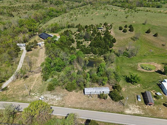2nd image of 495 Newton Rd