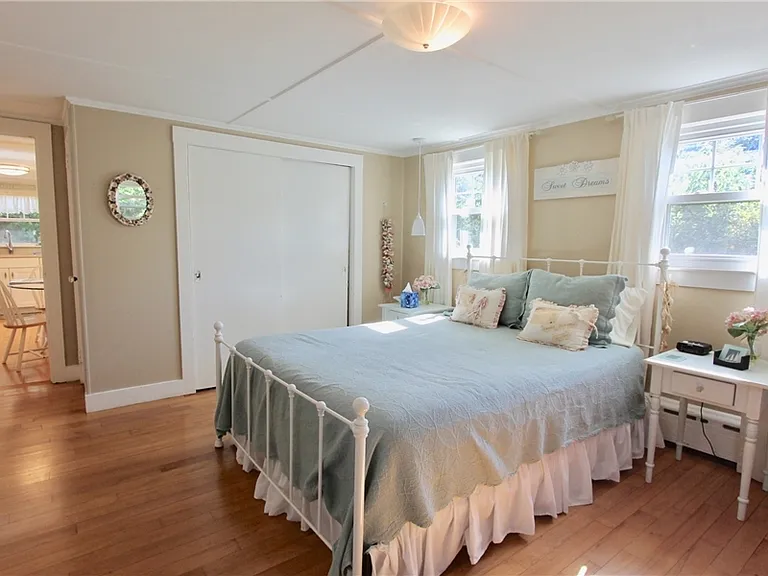 113 Renfrew Ave — Photo 12