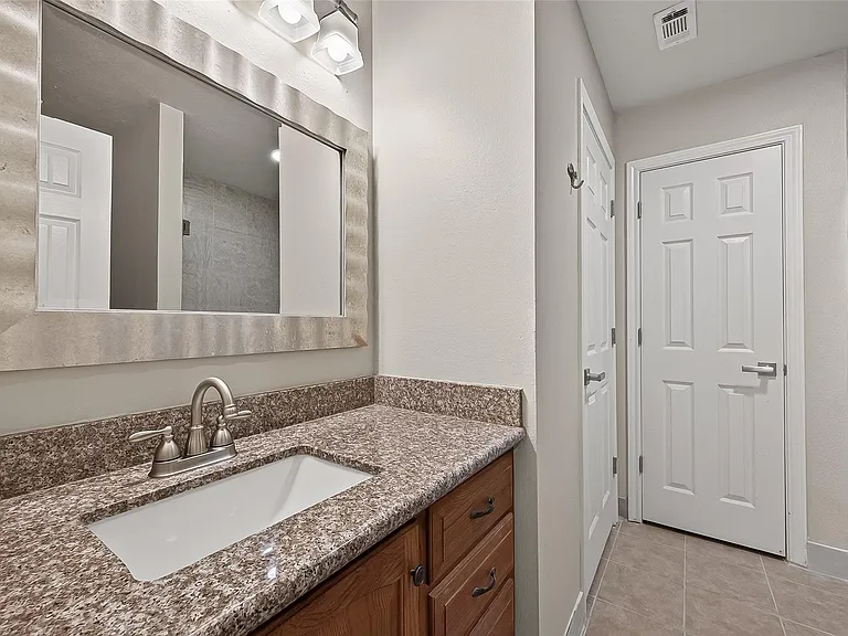 1522 Brook Grove Dr — Photo 35