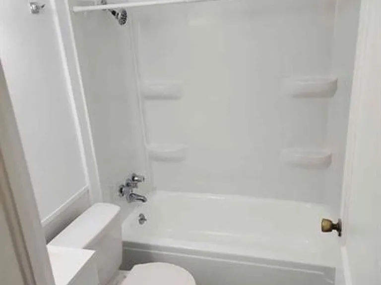 1015 Camden Ave — Photo 5