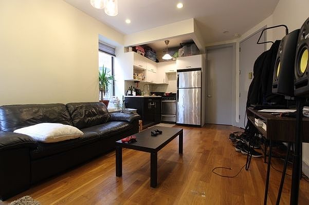 1st image of 1058 Bergen St
