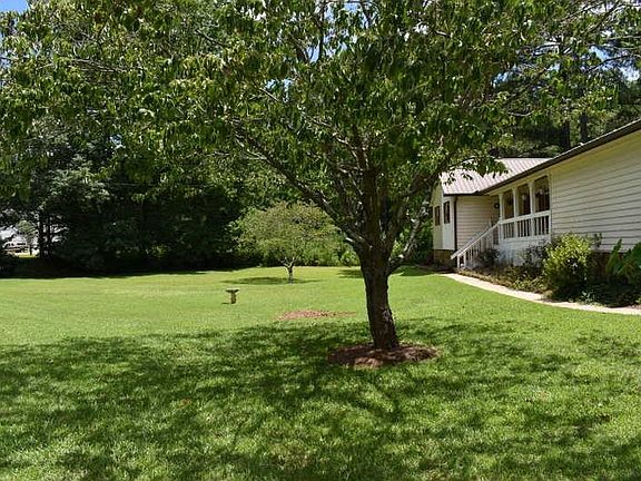 3rd image of 5332 Pamela Dr