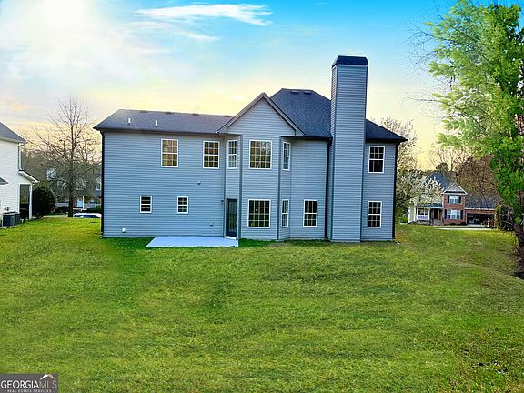 4th image of 353 Madison Ave