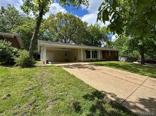 215 Circle Dr, Owensville, MO 65066