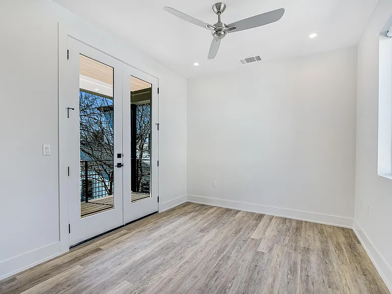 1701 W Saint Johns Ave — Photo 10
