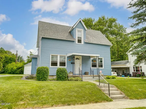 610 Bellefontaine St, Wapakoneta, OH 45895