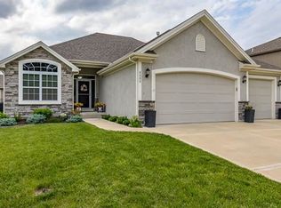 4808 McCormick Dr, Basehor, KS 66007