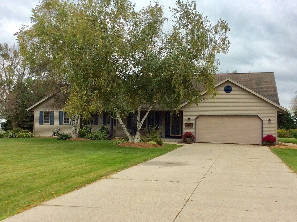 1st image of N6942 River Woods Dr