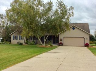 N6942 River Woods Dr, Sheboygan, WI 53083