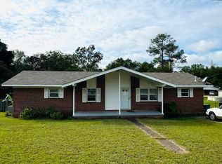 62 Meadowbrook Rd, Monroeville, AL 36460