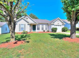 1323 Grass Meadows Ct, Charlotte, NC 28216