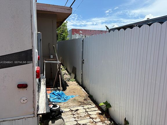 5th image of 6444 Fletcher St