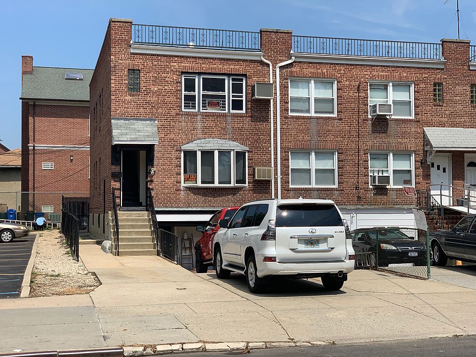 1st image of 21417 43rd Ave