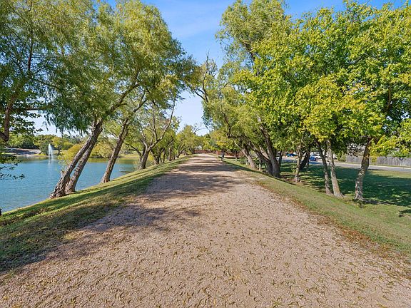 2nd image of 21100 Windmill Ranch Ave