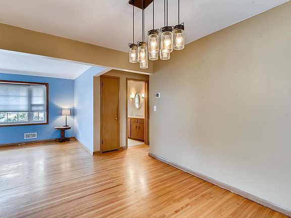 5th image of 3808 Howard Ave N