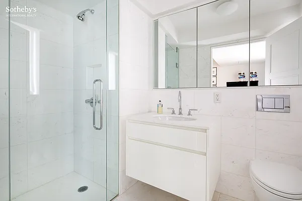 Sold by Sotheby's International Realty | media 8