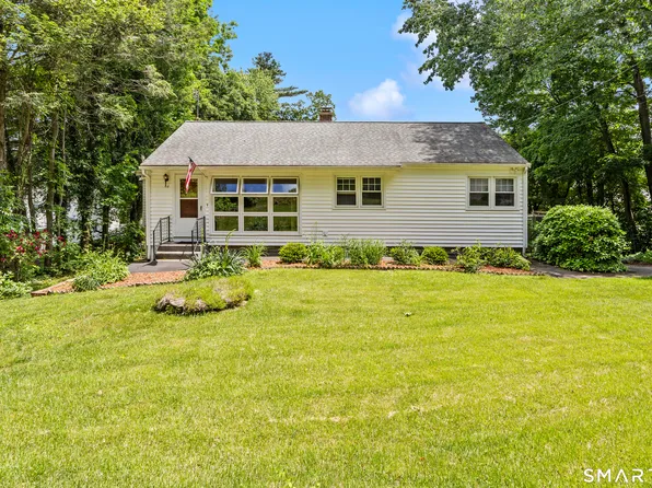 80 Briar Cliff Avenue, Waterbury, CT 06708