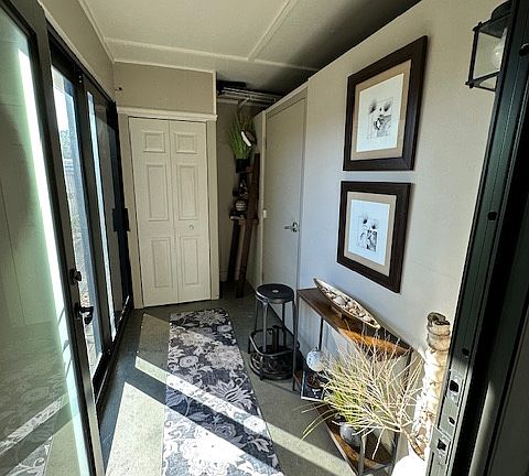 3rd image of 217 NW 39th St