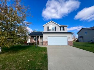 1614 Timber Wolf Ln, Mahomet, IL 61853
