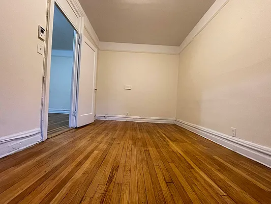 Rented by Hillel Realty Group | media 6