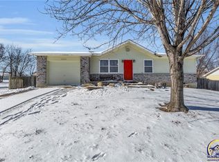 1231 Tall Grass Dr, Eudora, KS 66025