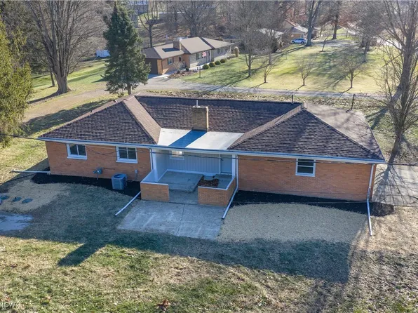 4029 Minard Rd NW, Dover, OH 44622