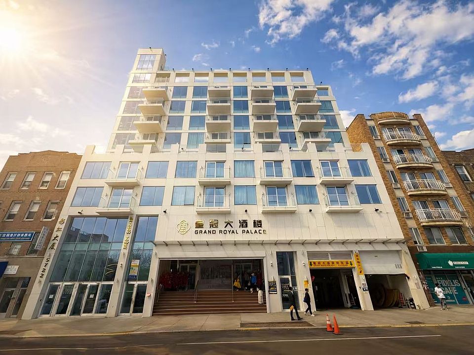 1st image of 5722 7th Ave #807