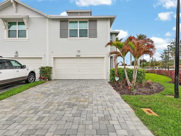 5610 SE Edgewater Cir, Stuart, FL 34997