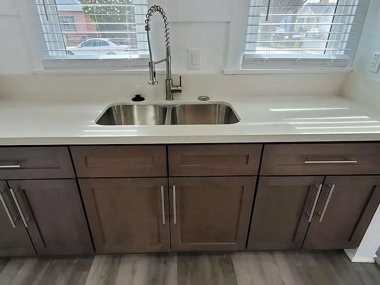 281 W Ofarrell St — Photo 19