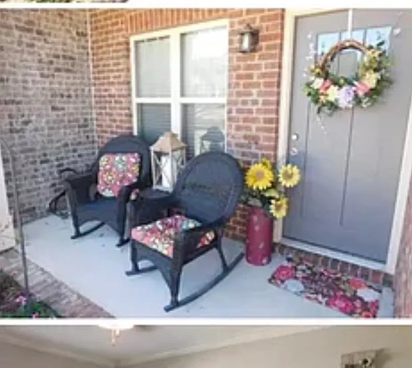 173 Bellingham Dr NE — Photo 1
