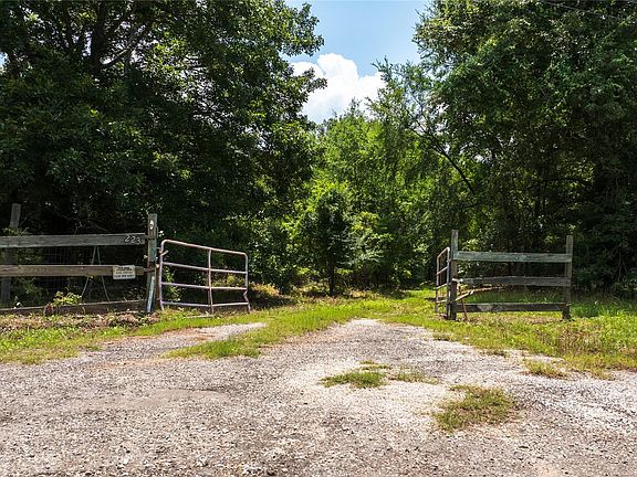3rd image of 223 An County Rd #4250