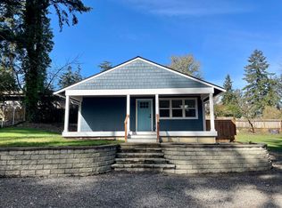 20 Beach Ln SW, Lakewood, WA 98498
