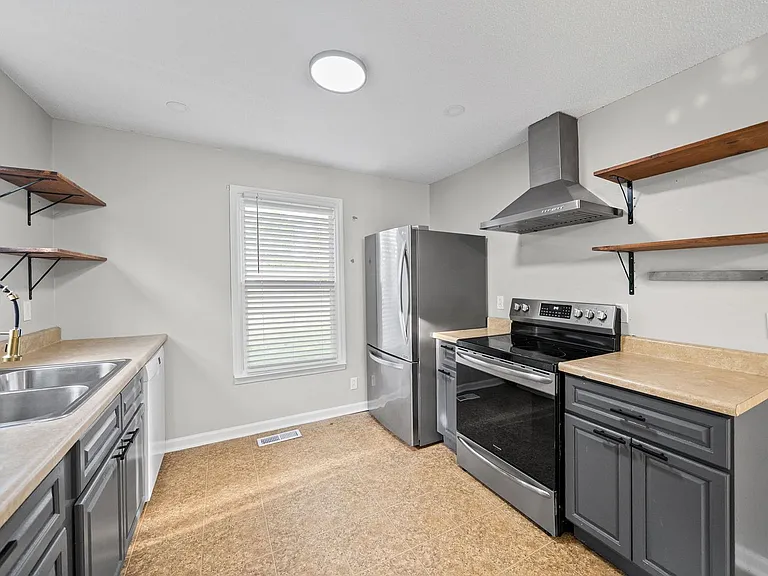 194 Bob White Dr — Photo 14