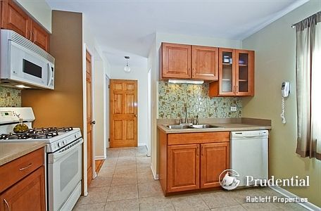3rd image of 3501 Church St #C