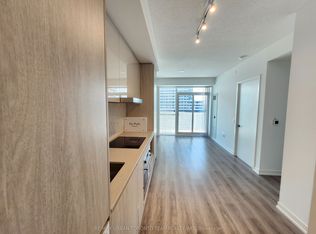 28 Interchange Way #521, Vaughan, ON L4K 5C3