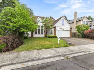 16800 NW Paddington Dr, Beaverton, OR