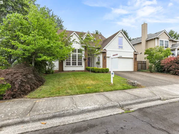 16800 NW Paddington Dr, Beaverton, OR 97006