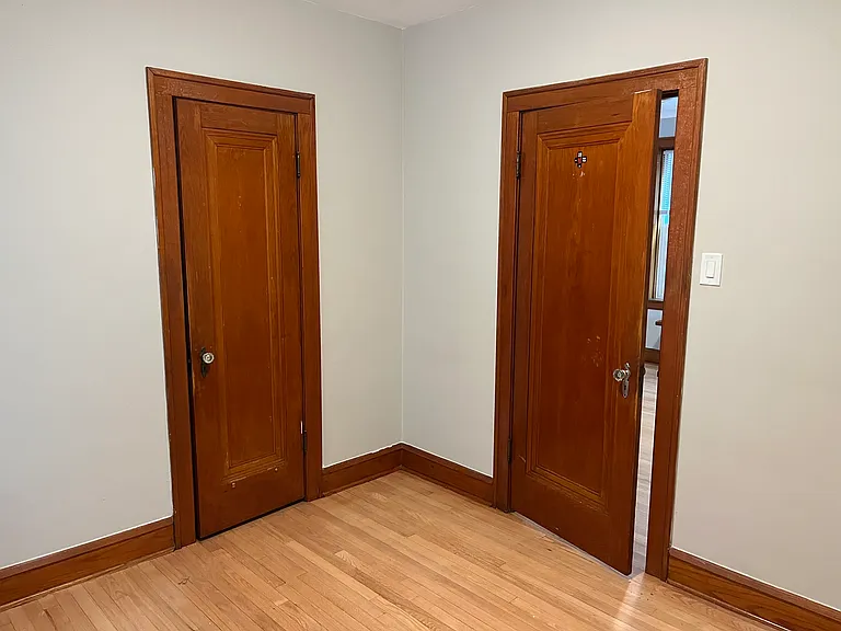 5207 W Henderson St #1 — Photo 8