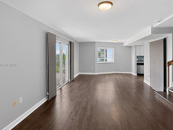 3rd image of 280 SW 20th Rd APT 904